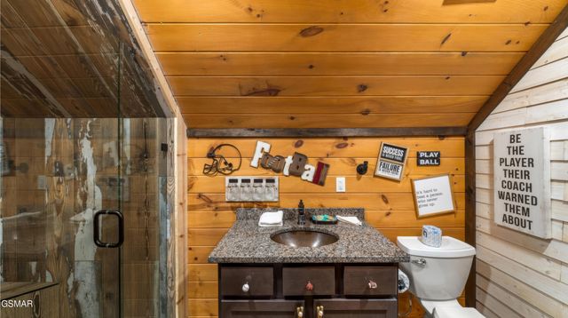 2209 Henderson Springs Road, Pigeon Forge, TN 37863