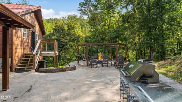 2209 Henderson Springs Road, Pigeon Forge, TN 37863