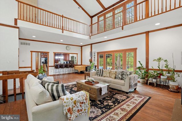 3745 BUCK RD, Huntingdon Valley, PA 19006
