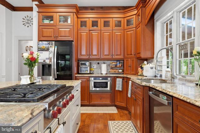 3745 BUCK RD, Huntingdon Valley, PA 19006