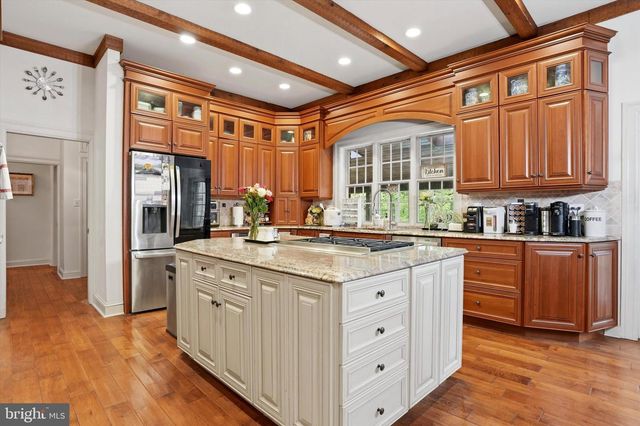 3745 BUCK RD, Huntingdon Valley, PA 19006