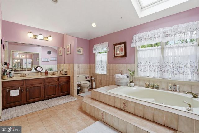 3745 BUCK RD, Huntingdon Valley, PA 19006