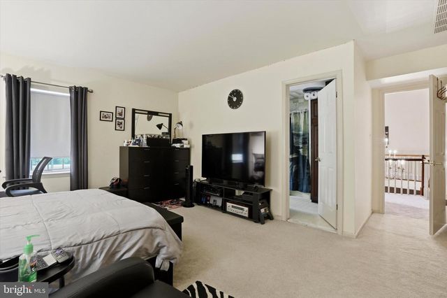 3745 BUCK RD, Huntingdon Valley, PA 19006