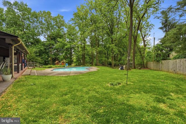 3745 BUCK RD, Huntingdon Valley, PA 19006