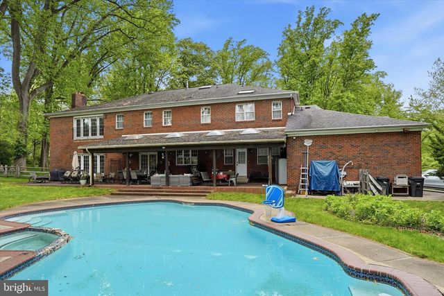 3745 BUCK RD, Huntingdon Valley, PA 19006