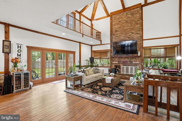 3745 BUCK RD, Huntingdon Valley, PA 19006