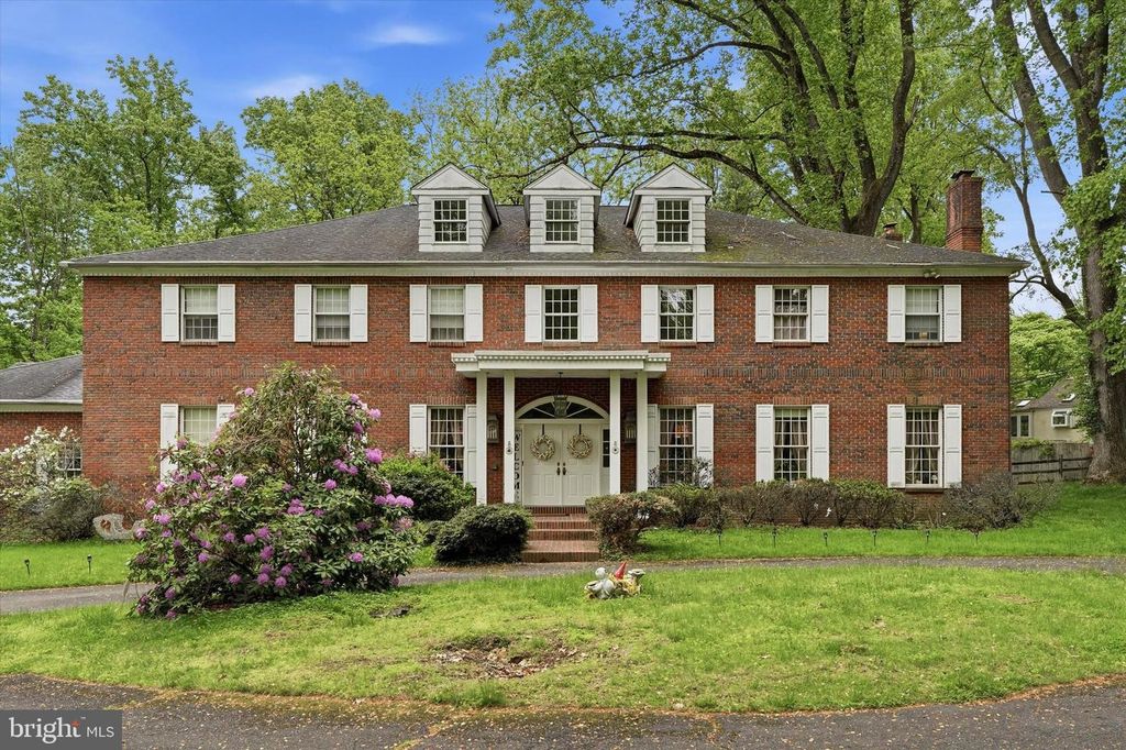 3745 BUCK RD, Huntingdon Valley, PA 19006