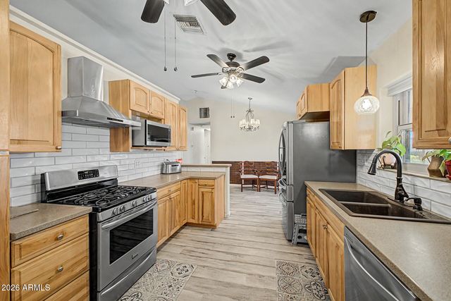 35037 W SOUTH MOUNTAIN Avenue, Tonopah, AZ 85354