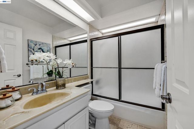 34233 Arizona St, Union City, CA 94587