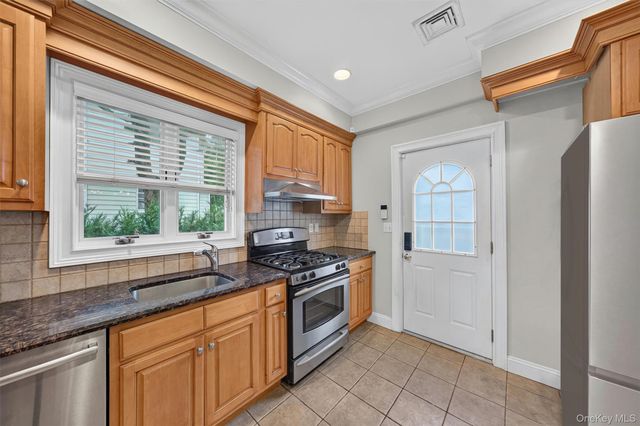 110 Clinton Avenue, Nyack, NY 10960