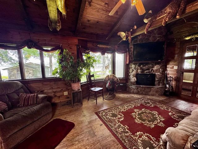 W11020 Howard Drive, Fox Lake, WI 53933