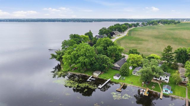 W11020 Howard Drive, Fox Lake, WI 53933