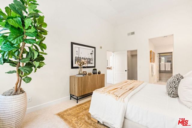 390 S Sepulveda Boulevard 409, Los Angeles, CA 90049