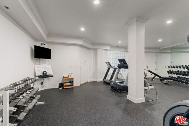 390 S Sepulveda Boulevard 409, Los Angeles, CA 90049
