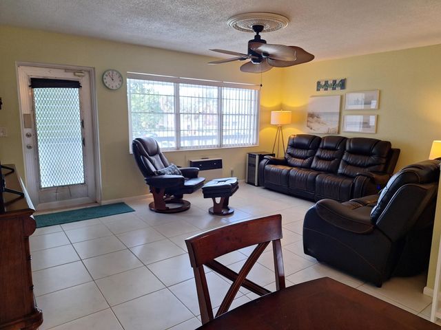 305 Andover L, West Palm Beach, FL 33417