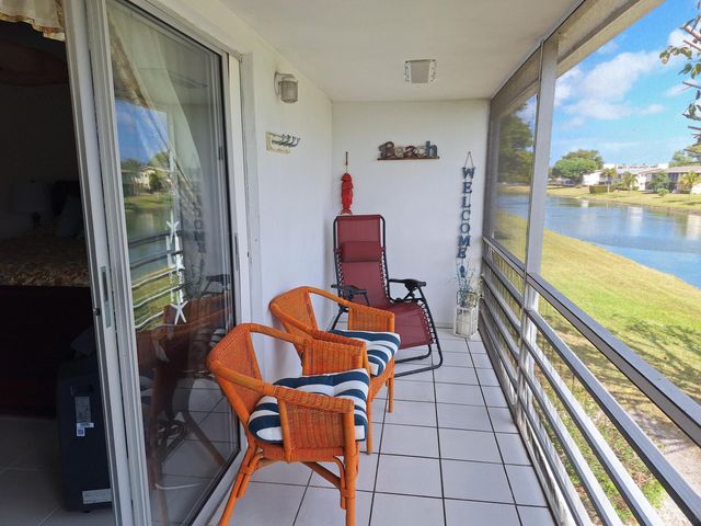 305 Andover L, West Palm Beach, FL 33417