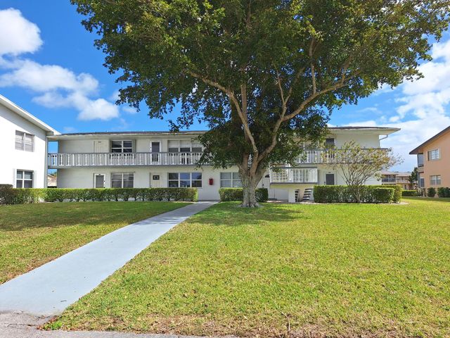 305 Andover L, West Palm Beach, FL 33417