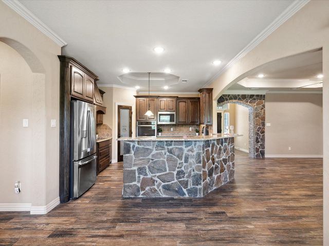 239 Scenic Wood Drive, Reno, TX 76020