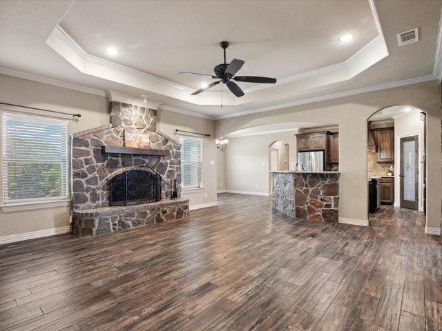 239 Scenic Wood Drive, Reno, TX 76020