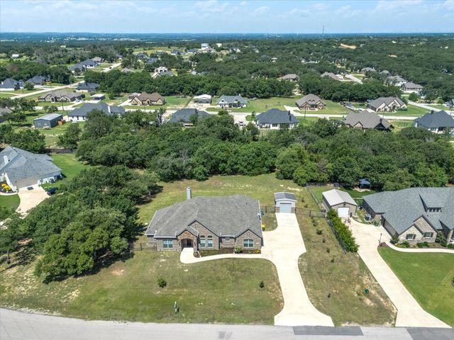239 Scenic Wood Drive, Reno, TX 76020