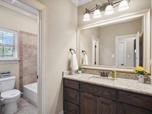 239 Scenic Wood Drive, Reno, TX 76020