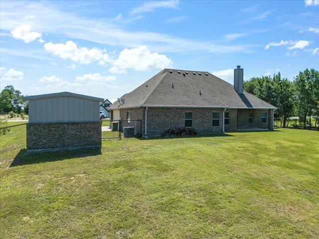 239 Scenic Wood Drive, Reno, TX 76020