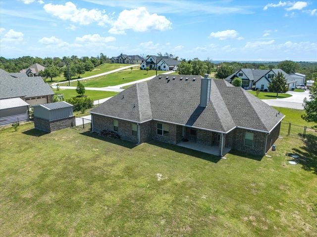 239 Scenic Wood Drive, Reno, TX 76020
