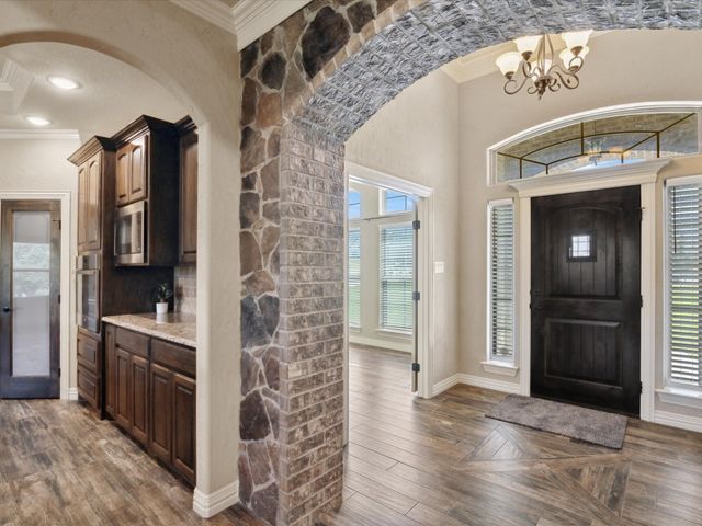 239 Scenic Wood Drive, Reno, TX 76020