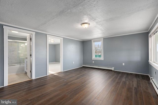 210 AIRPORT, Selinsgrove, PA 17870