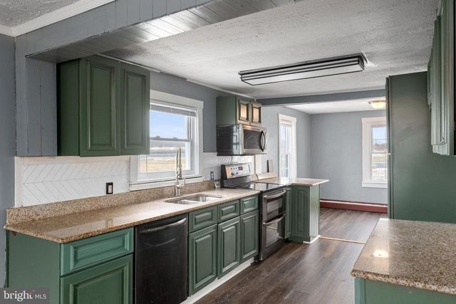 210 AIRPORT, Selinsgrove, PA 17870