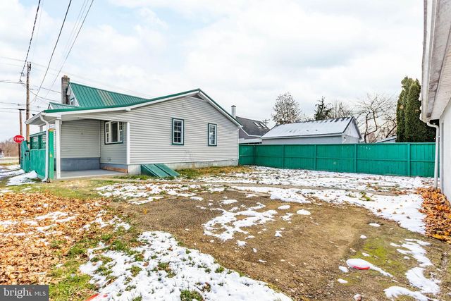 210 AIRPORT, Selinsgrove, PA 17870