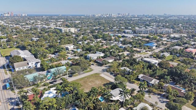 435 NE 25th Street, Wilton Manors, FL 33305