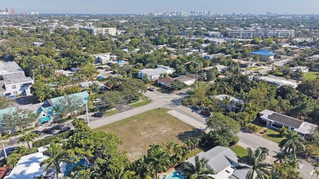 435 NE 25th Street, Wilton Manors, FL 33305