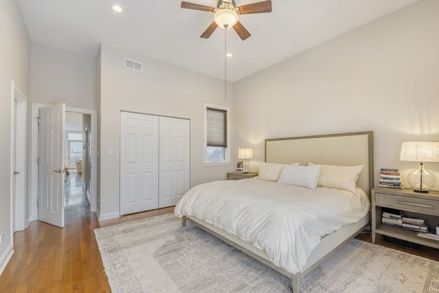 2142 W Chicago Avenue 4, Chicago, IL 60622