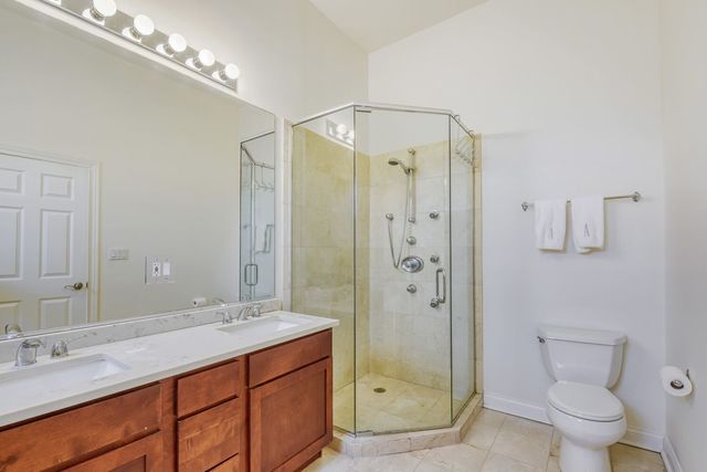 2142 W Chicago Avenue 4, Chicago, IL 60622