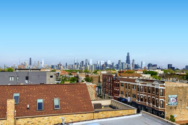 2142 W Chicago Avenue 4, Chicago, IL 60622