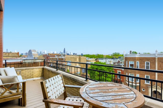 2142 W Chicago Avenue 4, Chicago, IL 60622