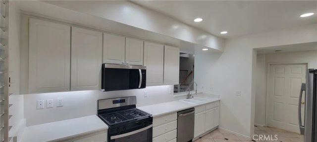 1016 Timberwood, Irvine, CA 92620