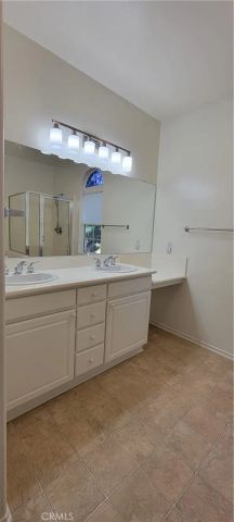 1016 Timberwood, Irvine, CA 92620