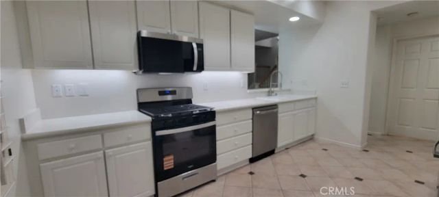 1016 Timberwood, Irvine, CA 92620