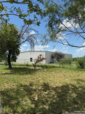 2542 Pena, Carrizo Springs, TX 78834