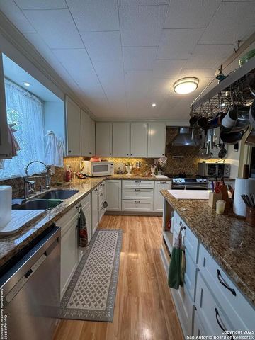 2542 Pena, Carrizo Springs, TX 78834