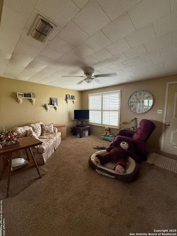 2542 Pena, Carrizo Springs, TX 78834