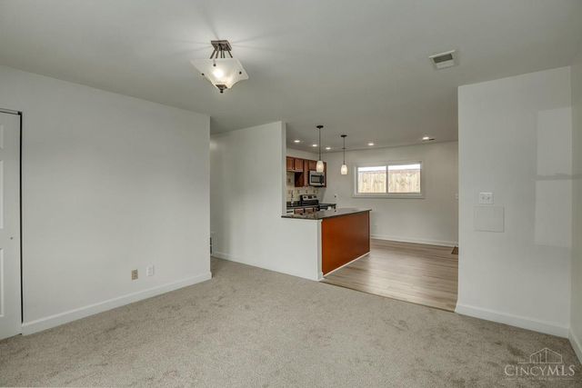 8075 Queens Avenue, Sycamore Twp, OH 45236