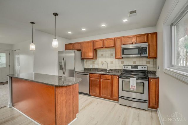 8075 Queens Avenue, Sycamore Twp, OH 45236