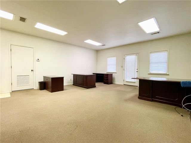 909 W 16th Circle, Russellville, AR 72801