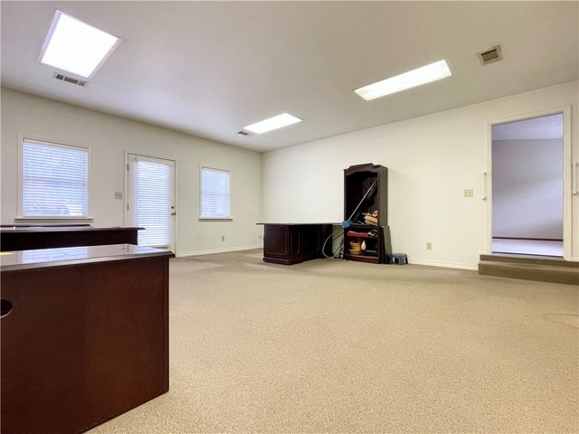 909 W 16th Circle, Russellville, AR 72801