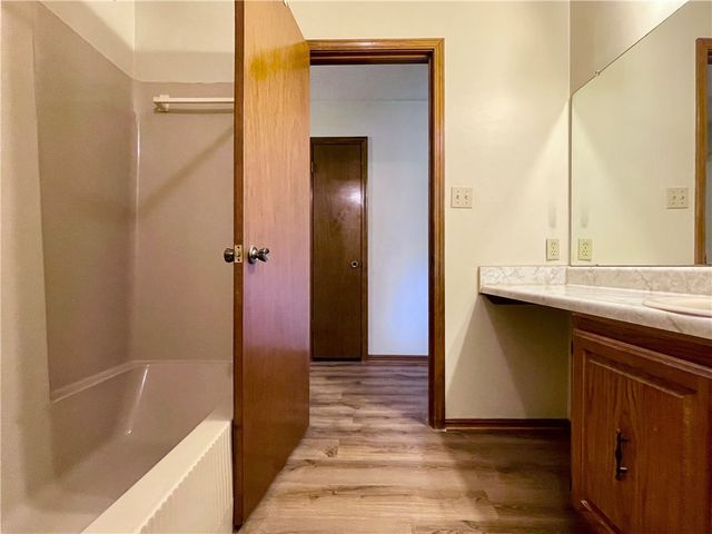 909 W 16th Circle, Russellville, AR 72801