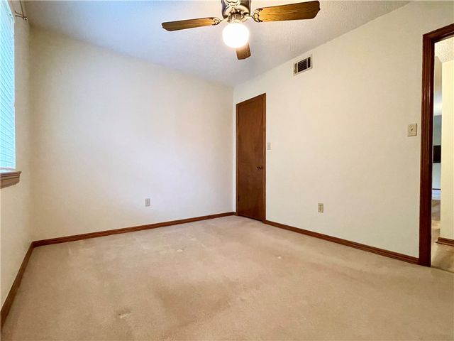 909 W 16th Circle, Russellville, AR 72801