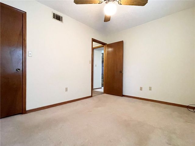 909 W 16th Circle, Russellville, AR 72801